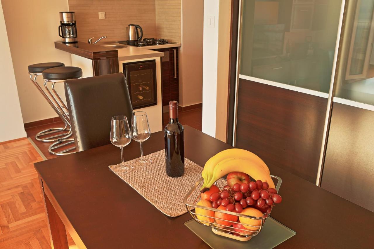 Studio Apartman Luka เซนญ์ ภายนอก รูปภาพ